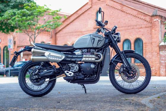 TRIUMPH BONNEVILLE SCRAMBLER 1200 X 